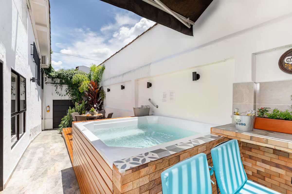 Sweet Helen Garden en El Poblado, casa de alojamiento en Medellín, Antioquia, Colombia