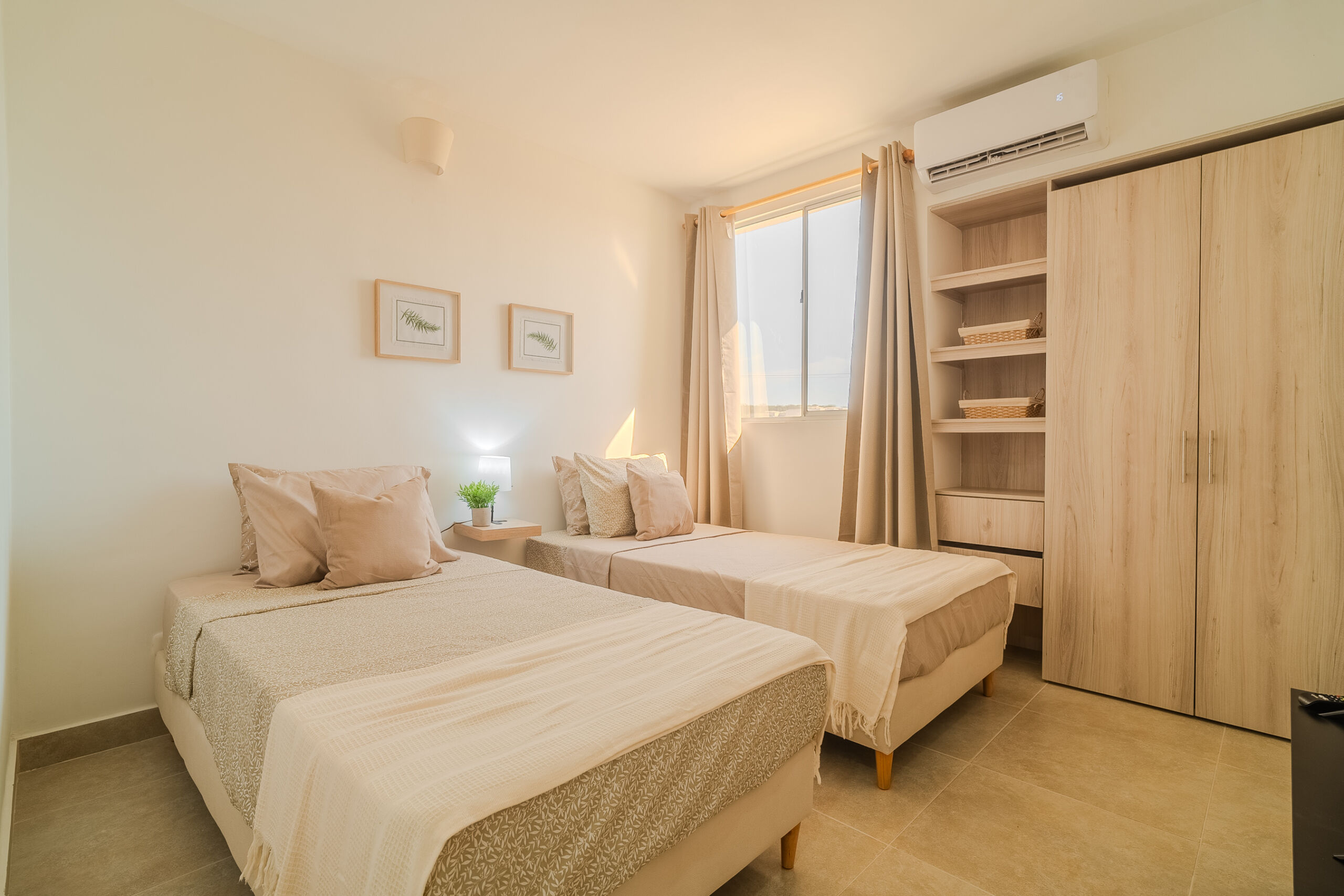 SHG Capriella – Apartamento en la playa Caribe Escandinavo Apartamento SHG Capriella frente a la playa Caribe Escandinavo en Cartagena Colombia.