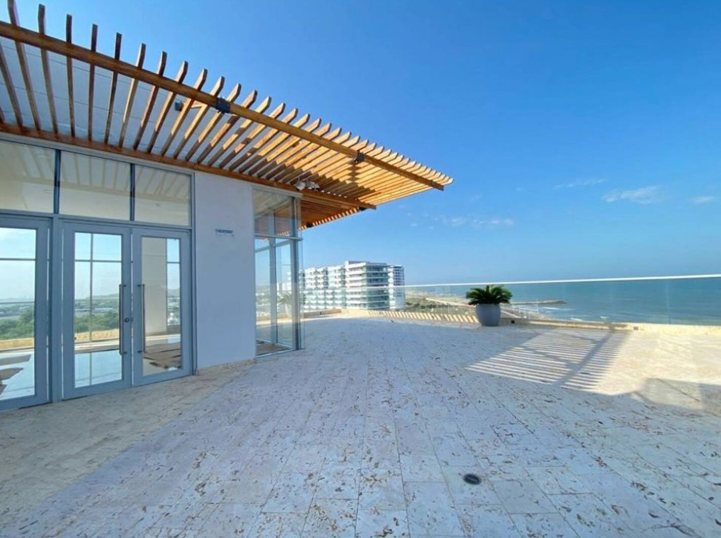 Departamento SHG Oceandrive Beach en Cartagena Colombia Apartamento SHG Oceandrive Beach frente al mar en Cartagena, Colombia con vista al océano.