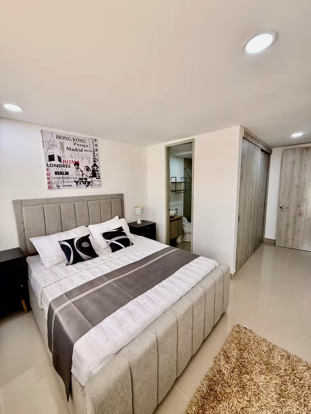 Departamento SHG Oceandrive Beach en Cartagena Colombia Apartamento SHG Oceandrive Beach frente al mar en Cartagena, Colombia con vista al océano.