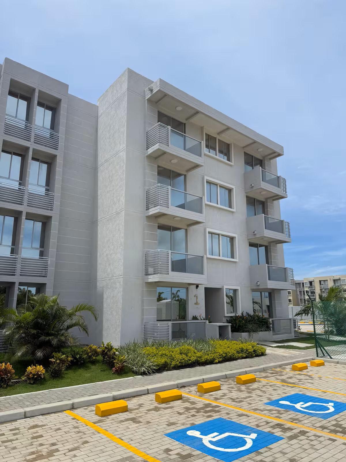 SHG Praseo 402 – Apartamento en la playa Apartamento SHG Praseo 402 frente a la playa en Cartagena Colombia.