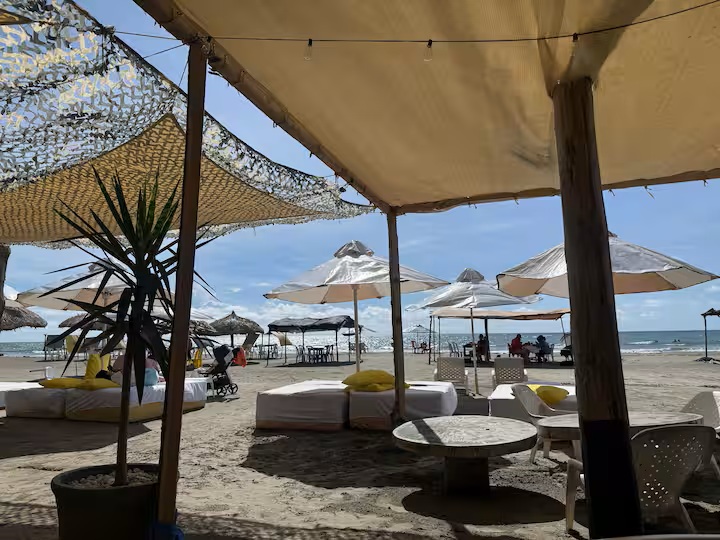 SHG Praseo 402 – Apartamento en la playa Apartamento SHG Praseo 402 frente a la playa en Cartagena Colombia.